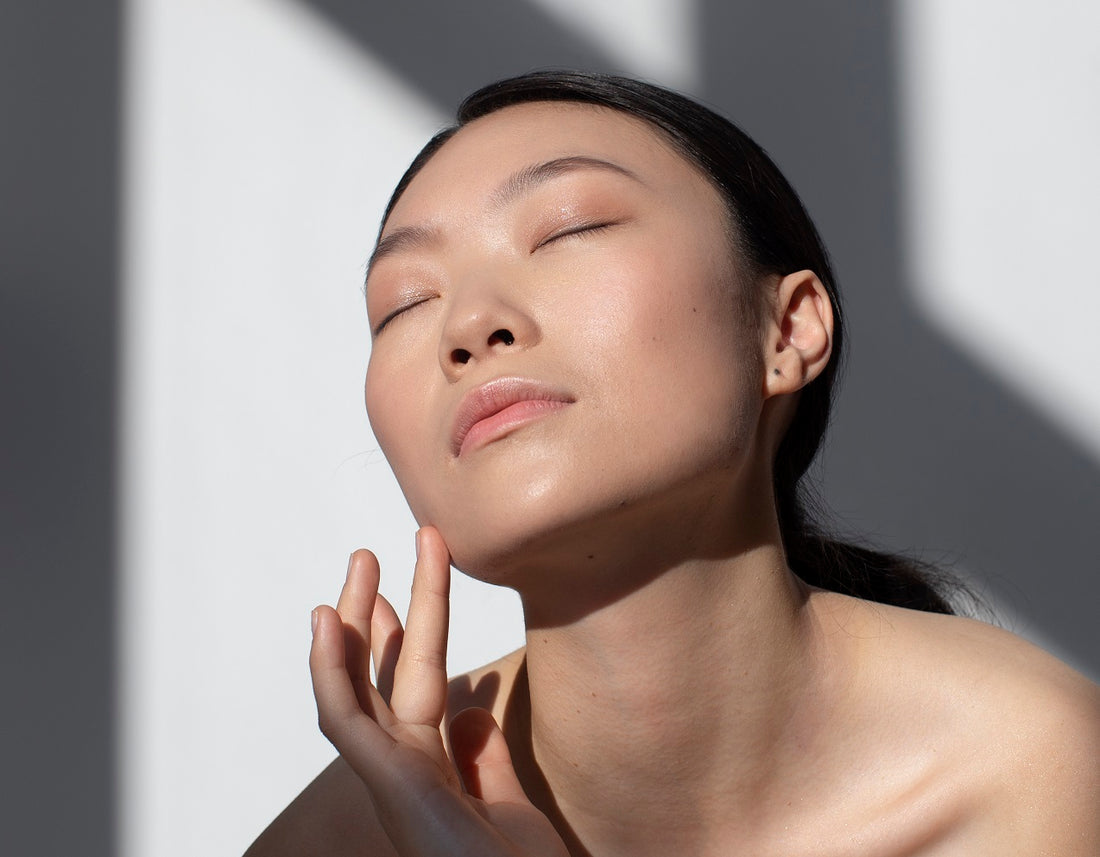 Skinimalism. Simplifying Your Skincare Routine for a Natural Glow